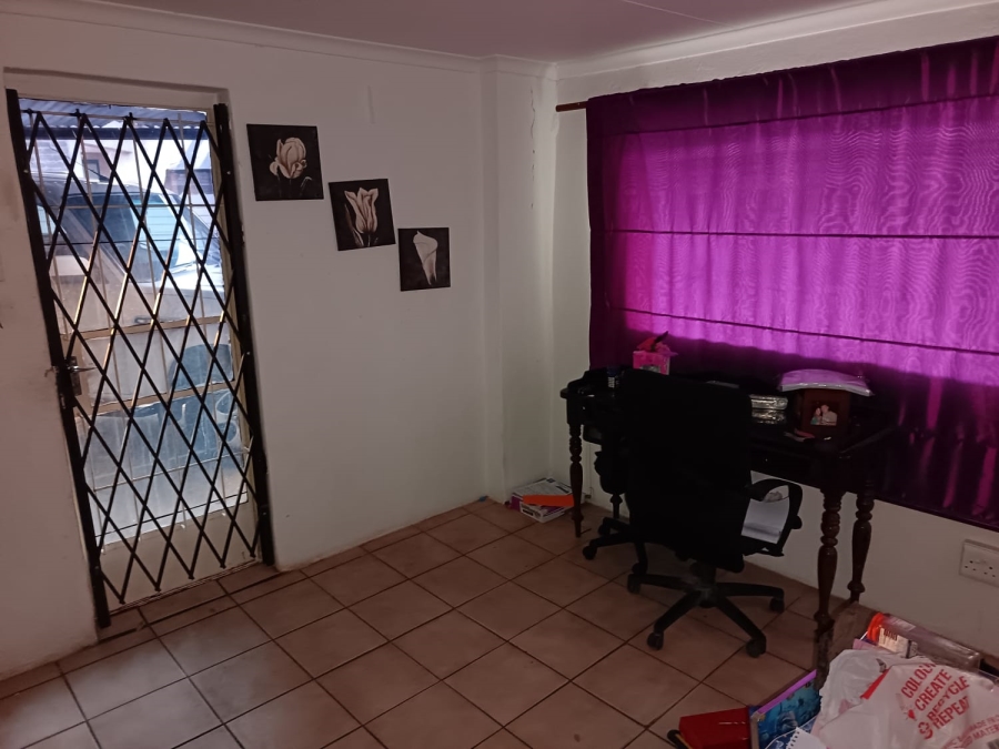 3 Bedroom Property for Sale in Geelhoutpark North West